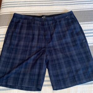 Hurley nwot plaid long shorts